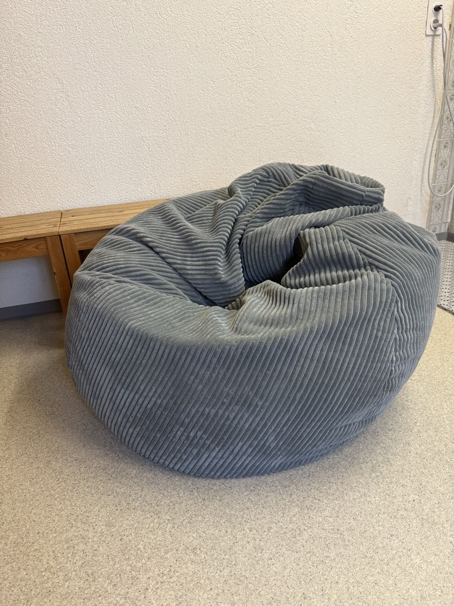 Poltrone: Lumaland Sitzsack 400 Liter grau – Usato da Biel/Bienne venduto da lichterhoh 2