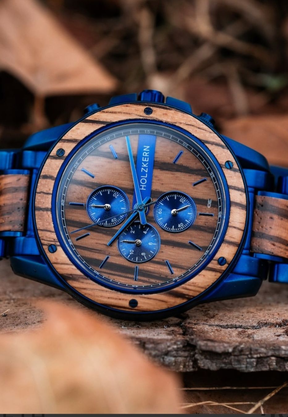 Orologi: Holzkern Uhr mit Armband – Usato da Emmetten venduto da Amelandrea 5