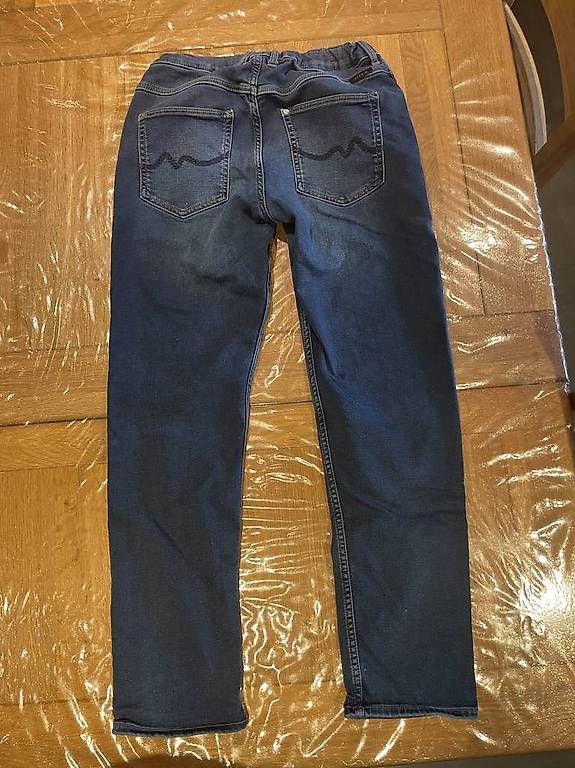 Hosen: Jeans garçon taille 164 – Gebraucht aus Martigny-Croix von jen_t9fp 1