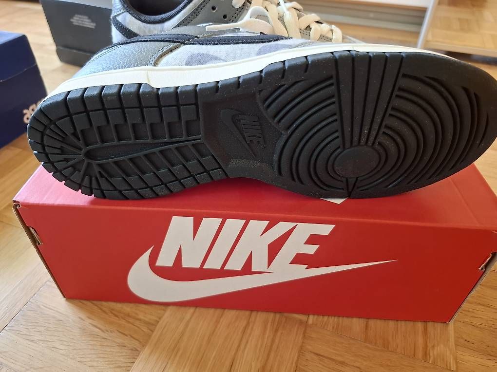 Nike Herrenschuhe: Nike Dunk Low SE "Copy Paste" Limitierte Edition! – Neu und originalverpackt aus sissach von maa_57j5 1