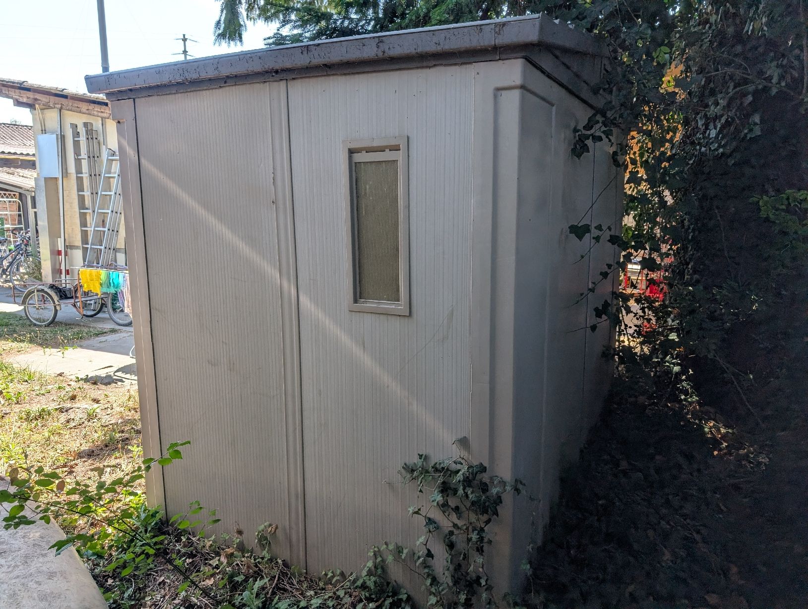 Casette da giardino & serre: Gartenhauss Kunststoff – Usato da Lanzenhäusern venduto da Parabits 1
