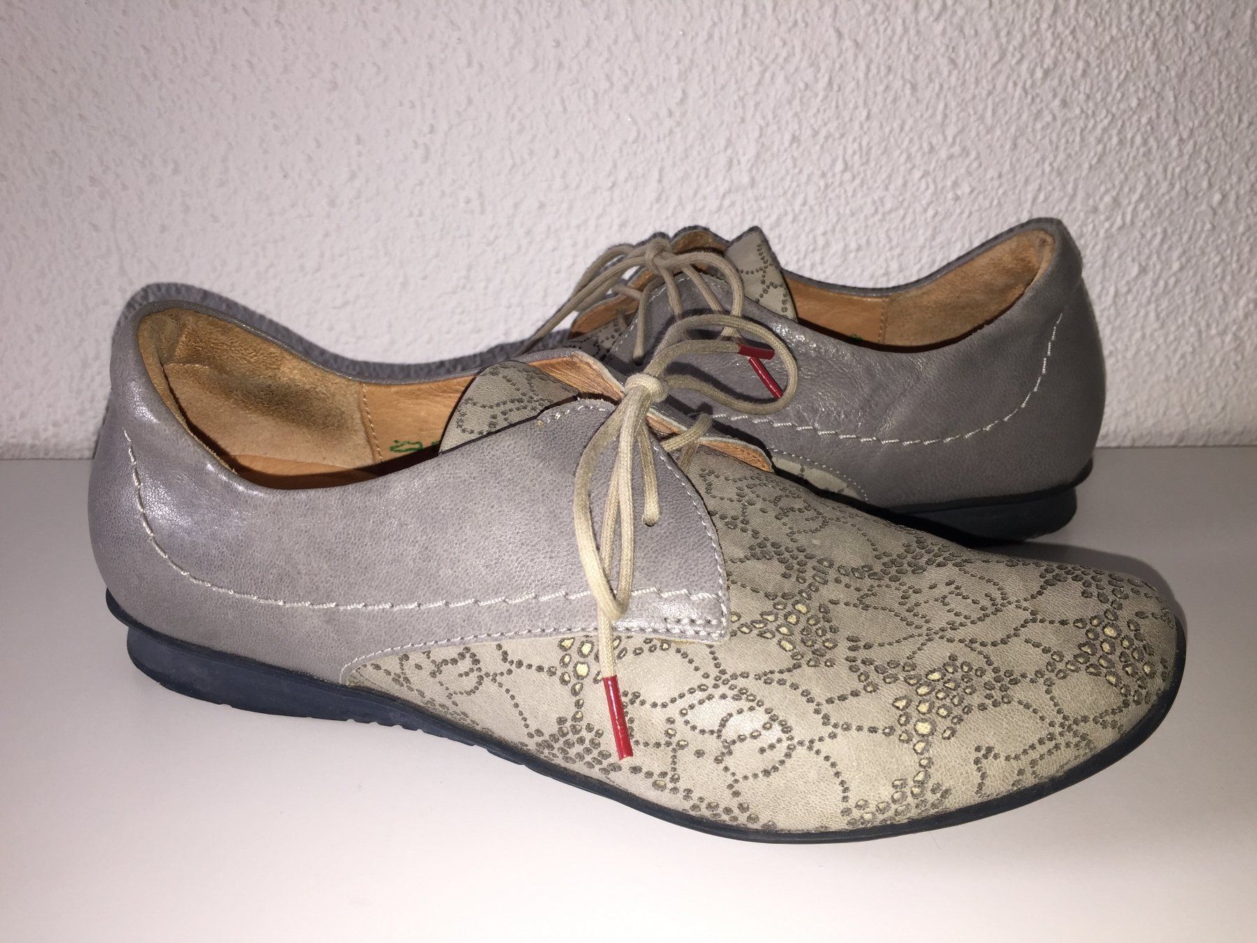 Think Scarpe da donna: THINK! Chaussures / Schuhe pointure / Nummer 35 – Usato da Cossonay-ville venduto da Super-Price-Quality