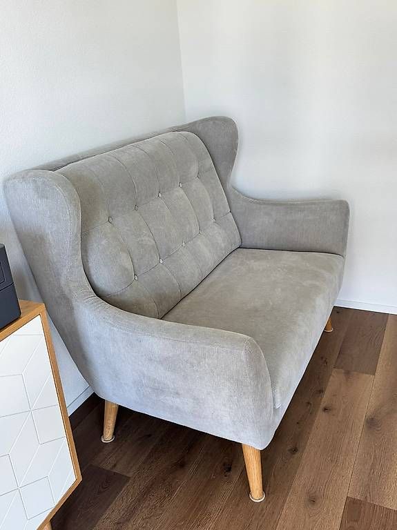 Divani: 2er Sofa grau - Optimal für Büro oder Schlafzimmer – Usato da Maienfeld venduto da wellwicked