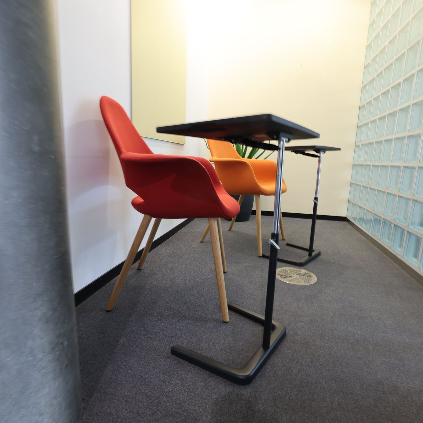 Tavoli: Vitra NesTable, Weiss – Usato da Affoltern am Albis venduto da Zapro 1