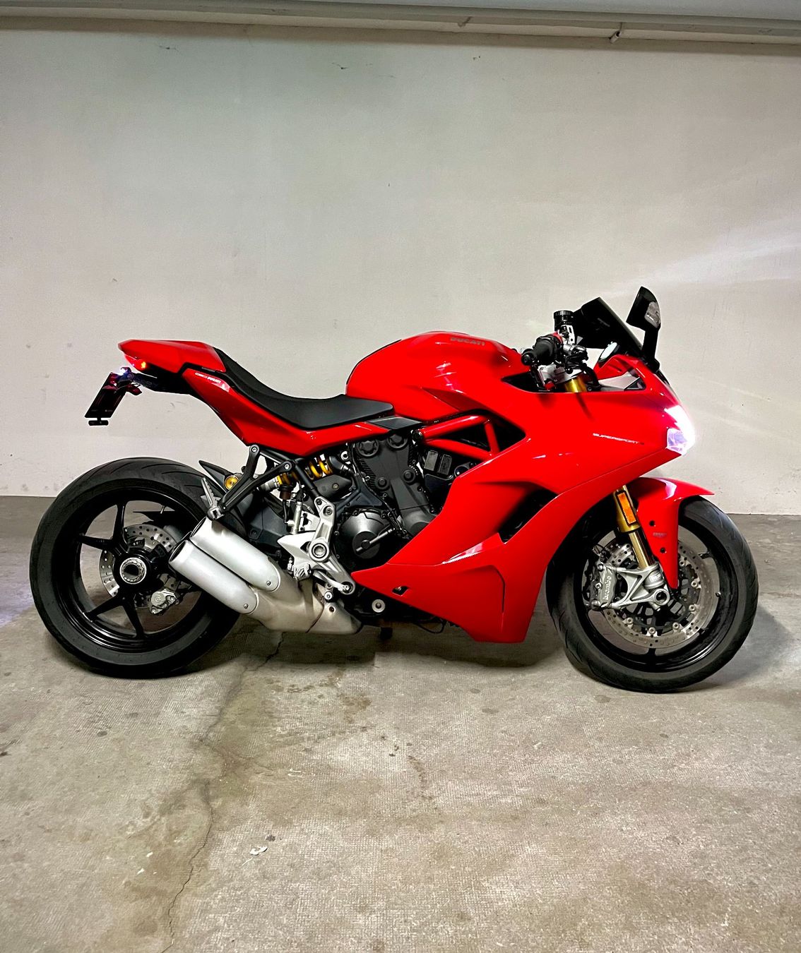 Ducati Strada: Ducati Supersport S – Usato da Genève venduto da e_26b