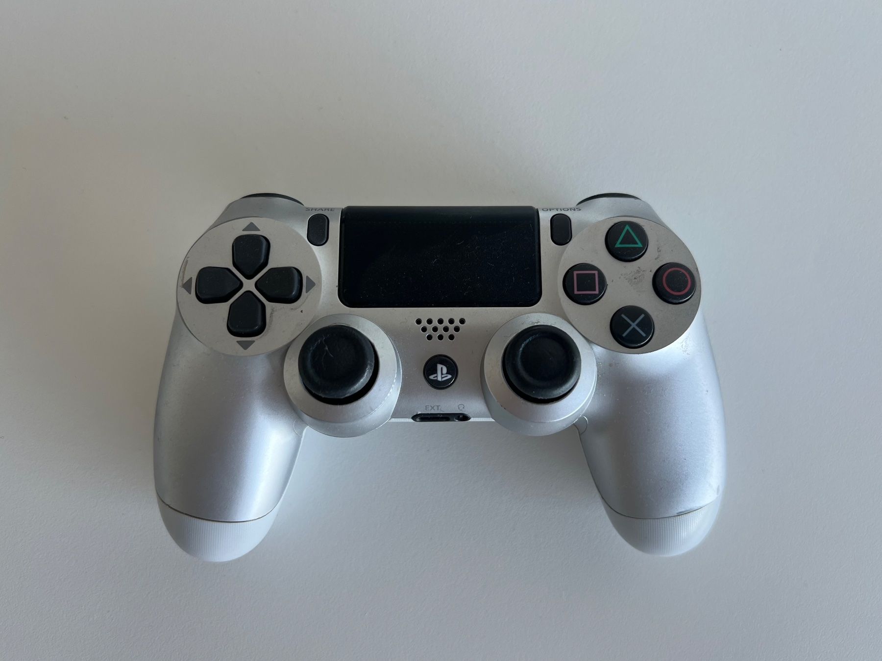 Sony Konsolen: Sony PlayStation 4 Slim inkl. 2 Controller, Headset, Spiele – Gebraucht aus Winterthur von Loic8472 4