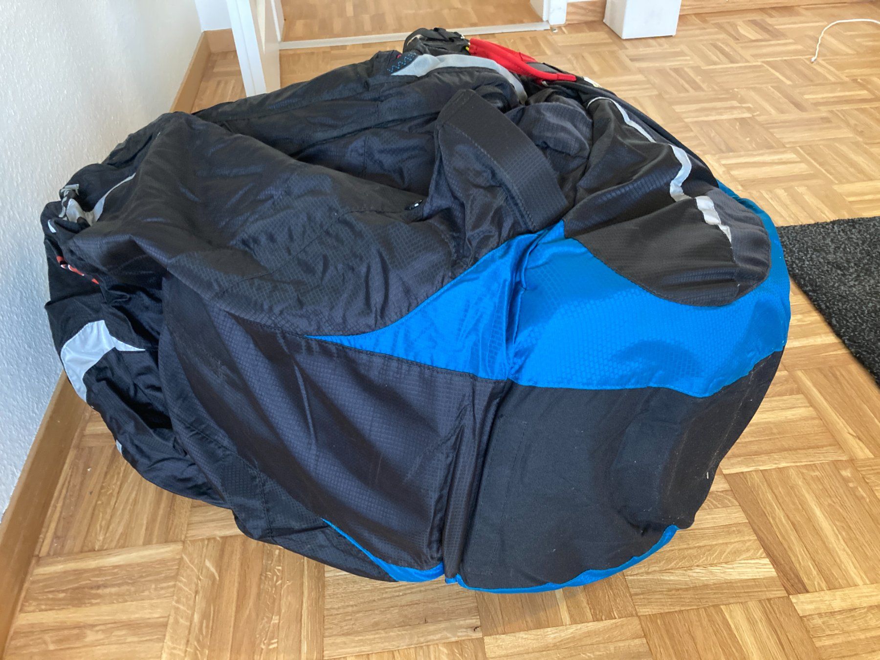 Nova Flug- & Drachensport: NOVA Gleitschirm Azcus 3.26 , Helm alles inklusive – Gebraucht aus Basel von edy_78pd 6