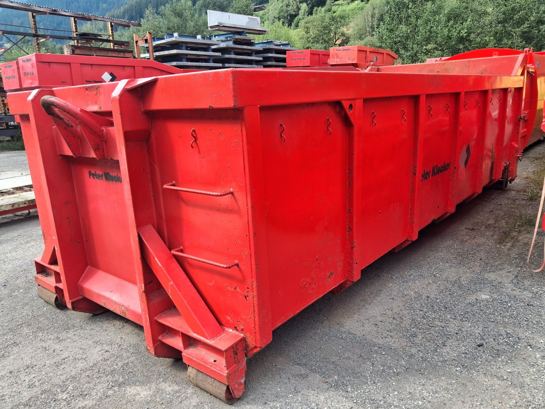 Conteneurs de construction: Abrollmulde ca. 20m3 mit Pendelladen Abrollcontainer – D'occasion à Klosters-Dorf par peter2016 1