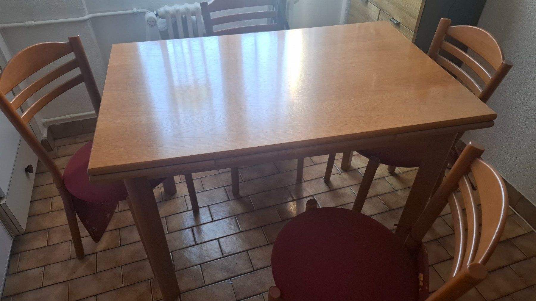 Pfister Tischset: Table avec rallonges et 4 chaises – Gebraucht aus Fribourg von Kiki020