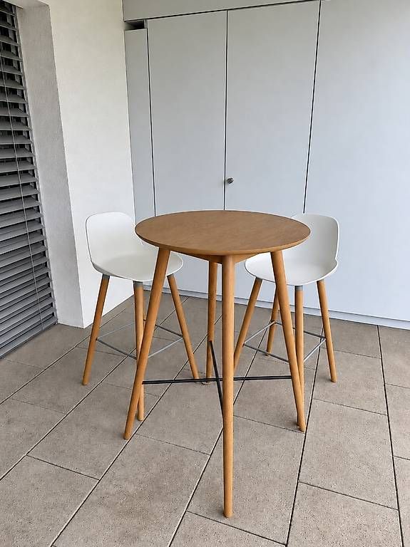 Tabourets: Hochtisch + Barhocker – D'occasion à Hendschiken par gxv12