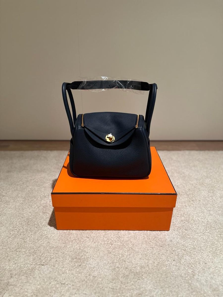 Hermès Taschen für Damen: Lindy 26 – Neu und originalverpackt aus Zürich von Zurich_sale23 2