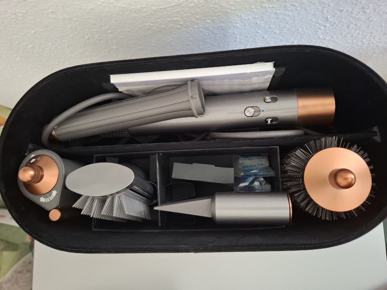 Dyson Föhn: Dyson Airwrap Haarstyler Set – Neu (gemäss Beschreibung) aus Züberwangen von mik_bhs8 1