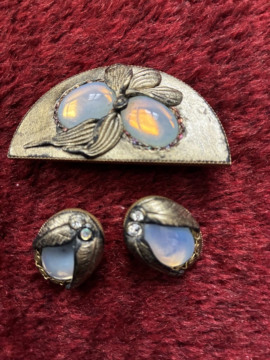 Autres bijoux: Marena Brosche und Ohrclips – D'occasion à Urnäsch par schneewittli.