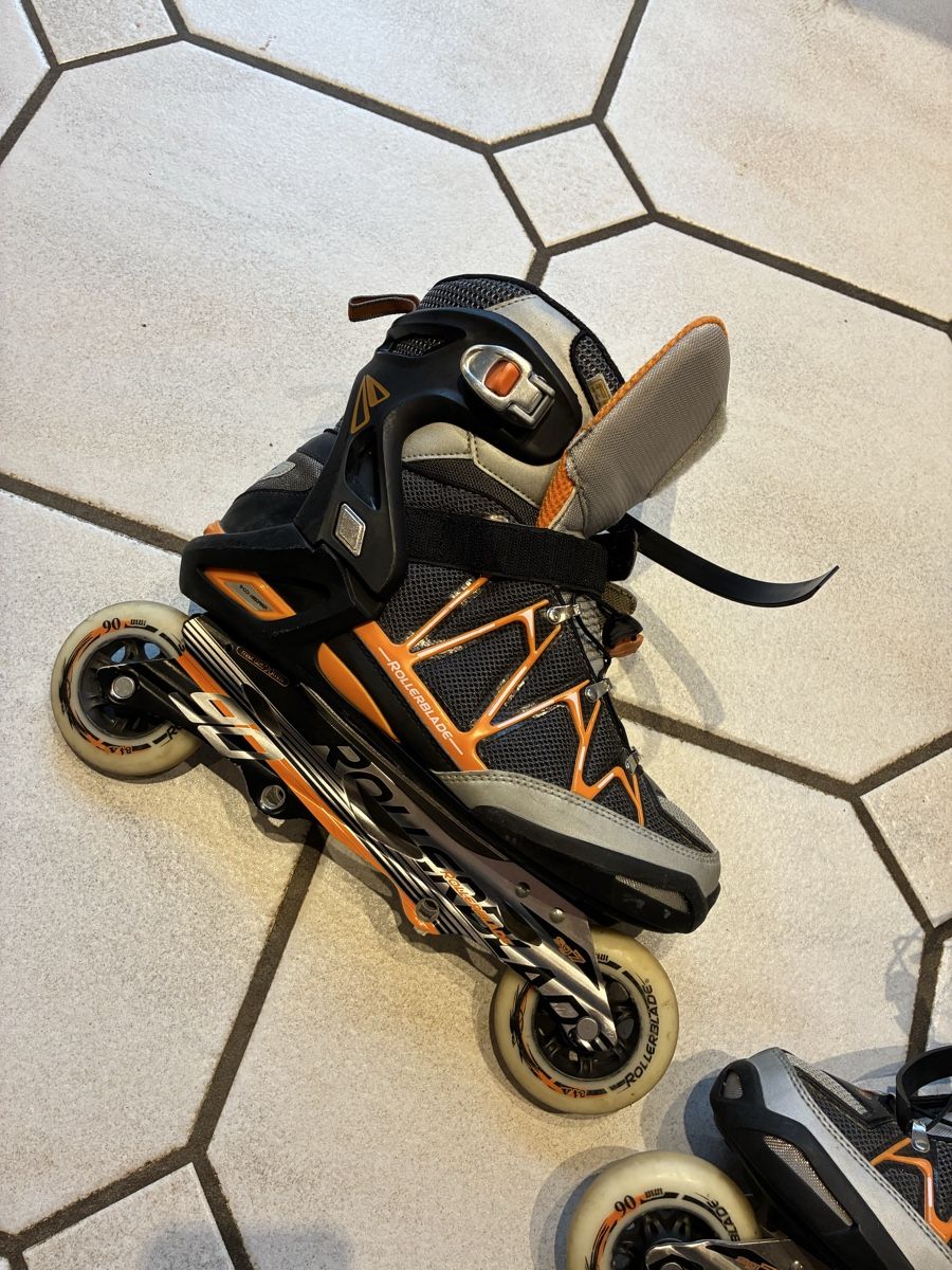 Pattini in linea & Pattini a rotelle: Rollerblades Gr. 44.5  – Usato da Adlikon venduto da kathrinemma 3