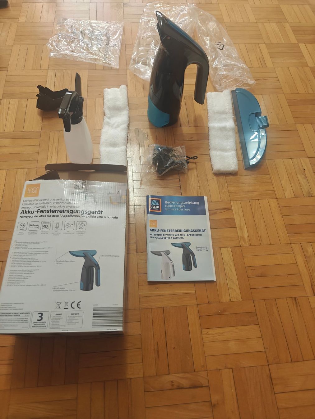 Sonstiges für Haushalt & Wohnen: Neuer Akku-Fensterreiniger – Neu und originalverpackt aus Fislisbach von rms195