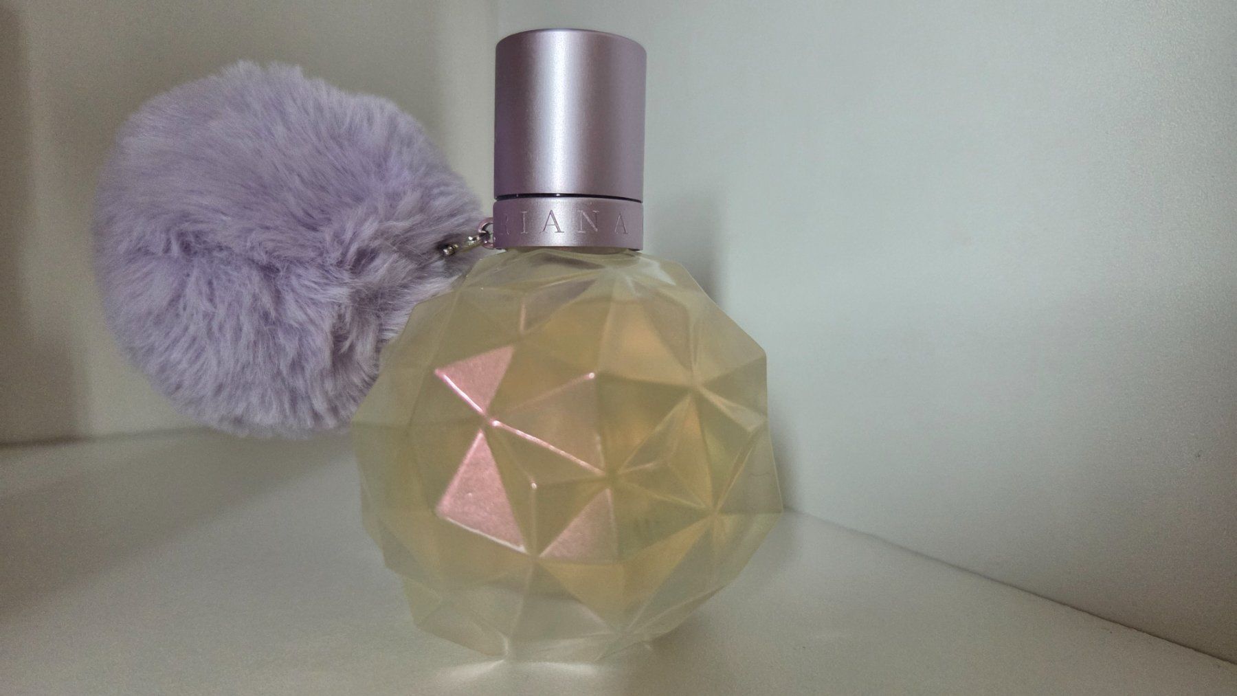 Profumi & Eau de Toilette: Ariana Grande Parfum Moonlight 50ml – Usato da Weggis venduto da Leeclipse 1