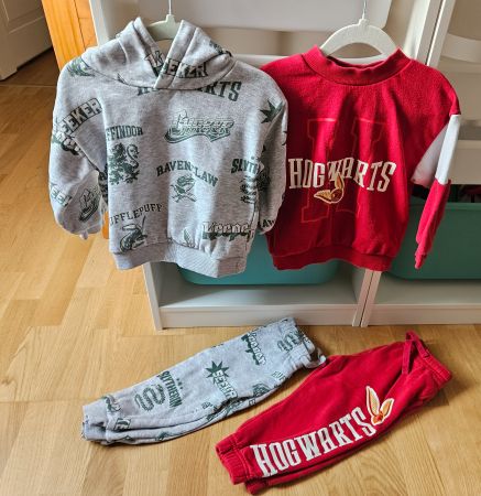 2 Harry Potter / Hogwarts Sets, Gr. 92, H&M