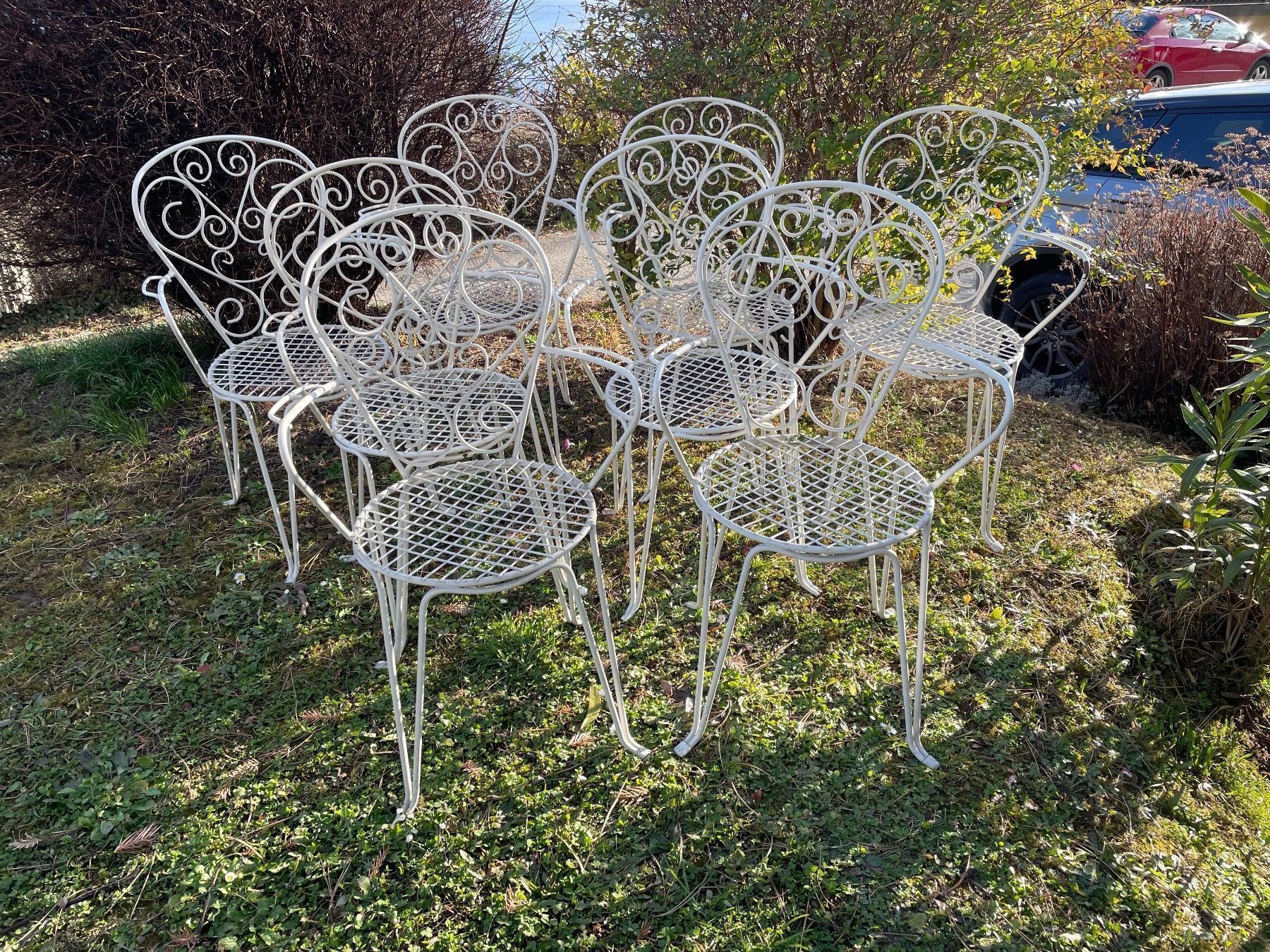 Stühle: 8 Anciennes Chaises de Jardin Blanches – Gebraucht aus Vallamand von Bricbracbroc82 1
