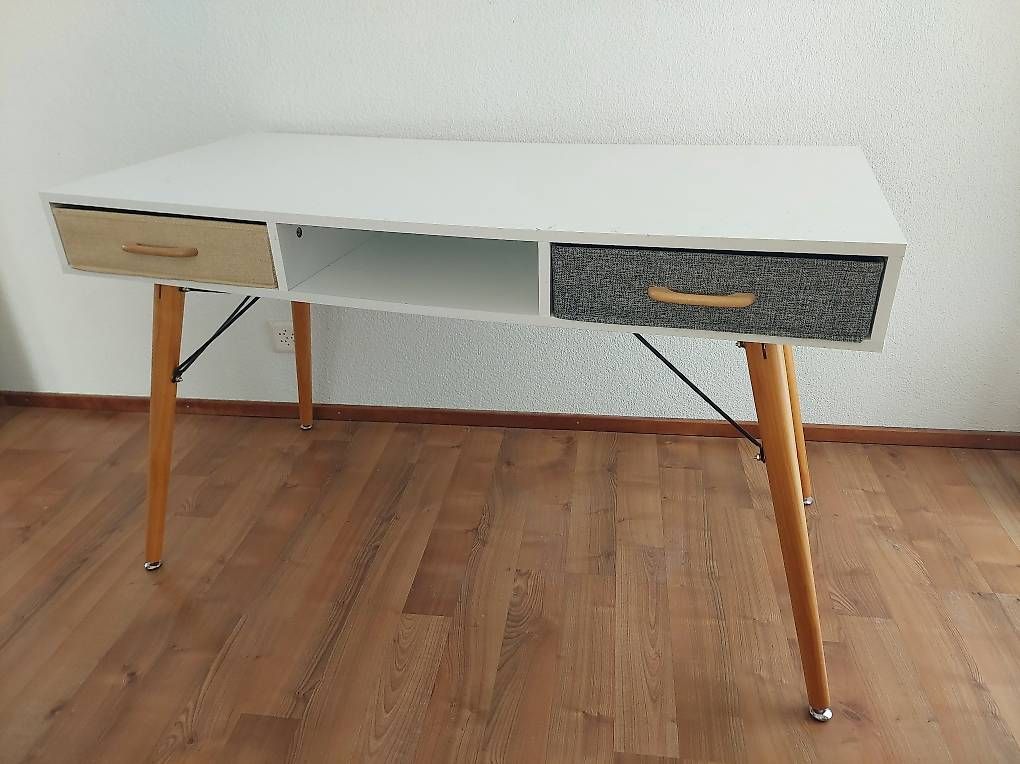 Scrivanie: Schreibtisch  – Usato da Schachen LU venduto da Mister-jo