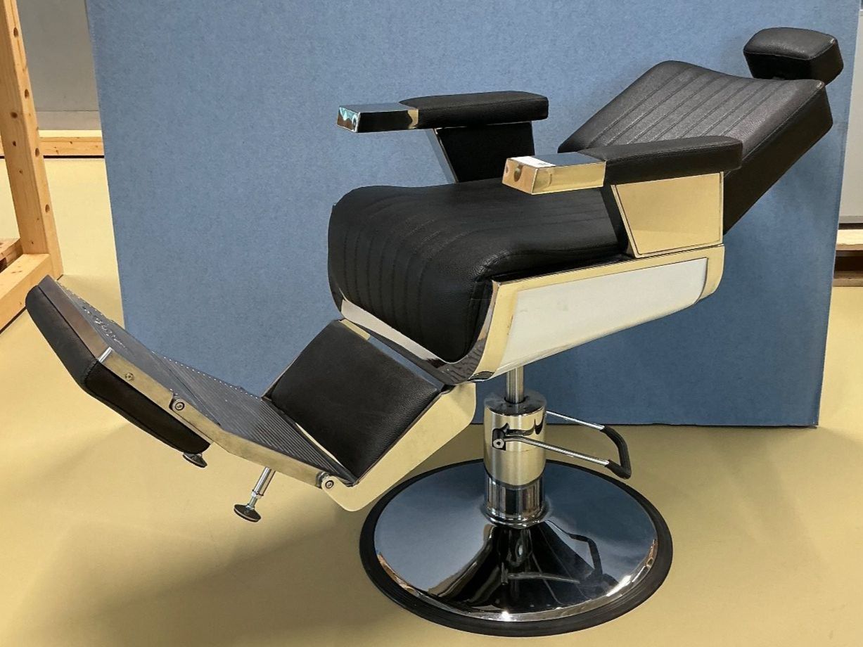 Lettini & sedie per cosmetici: Barberstuhl BARBURYS – Usato da Zug venduto da Bauteile-Zug 7