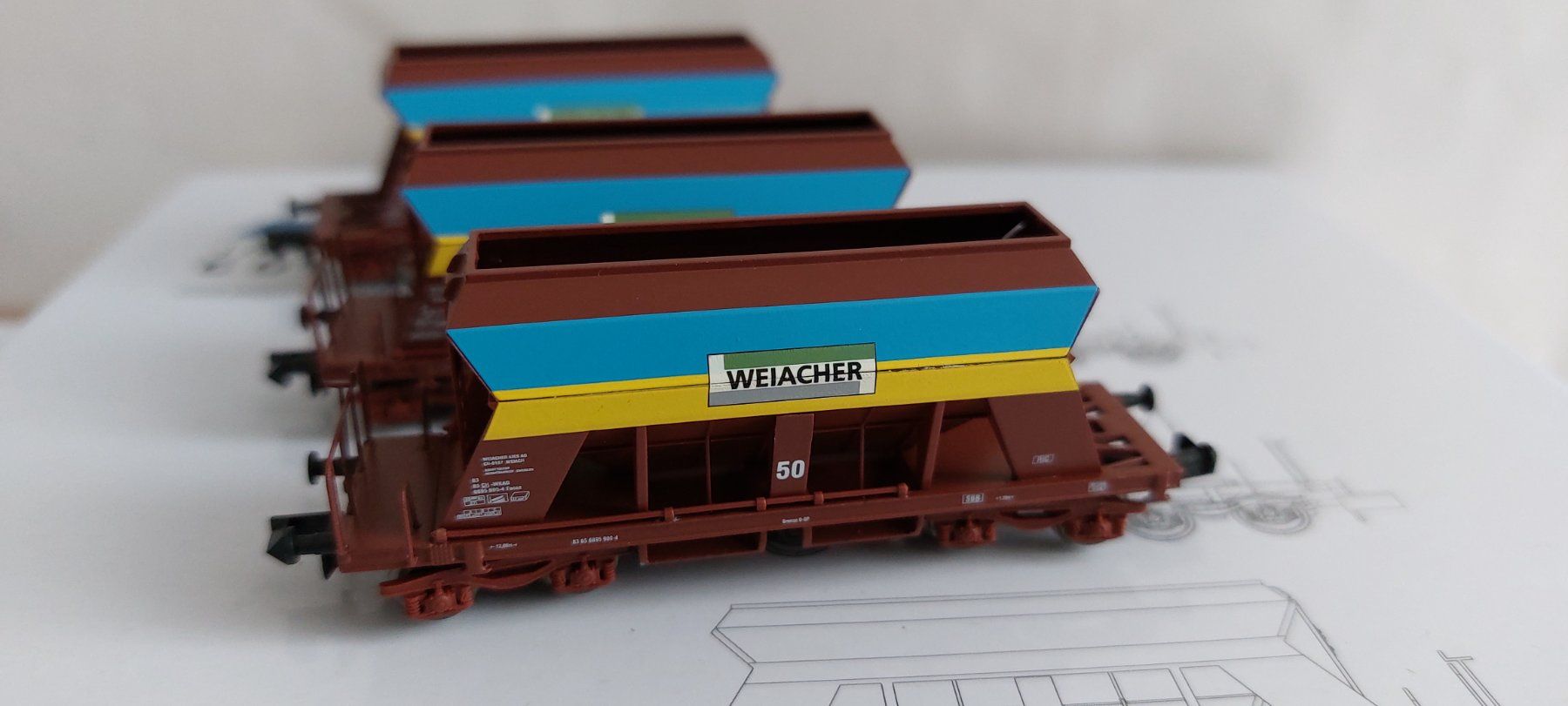Jägerndorfer Modellini di ferrovie: Jaegerndorfer Kieswagen  " WEIACHER "  66303_1 – Nuovo e nell'imballaggio originale da Biberist venduto da Ntrains 1