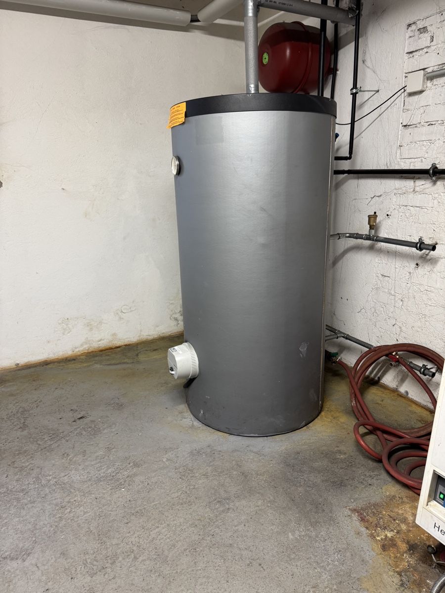 Sanitari: Boiler mit elektro satz – Usato da Amriswil venduto da MuMeJaEl 1