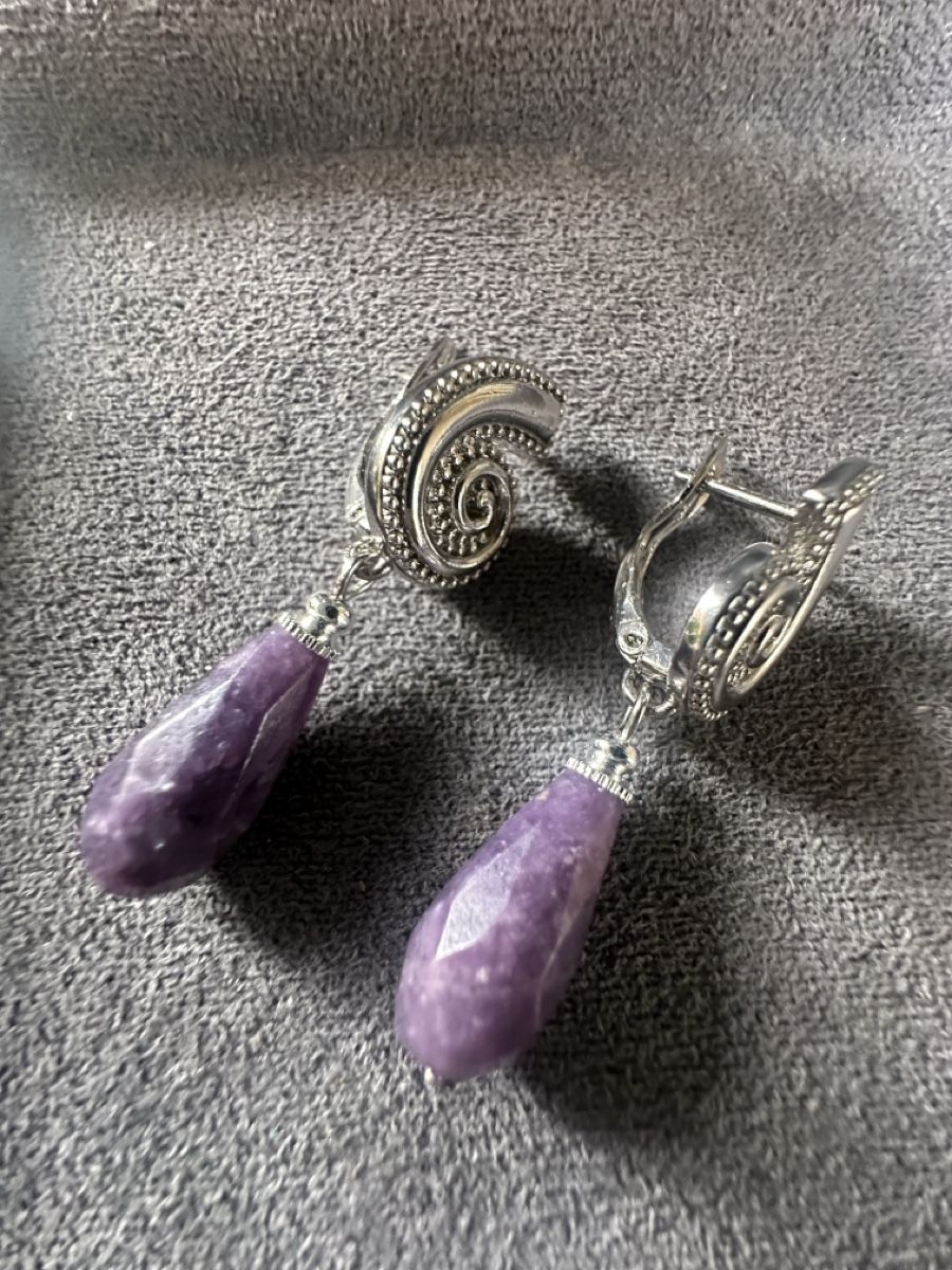 Ohrringe & -stecker: Ohrringe mit Amethyst Tropfen  – Neu und originalverpackt aus Kriens von Hortensie6 3