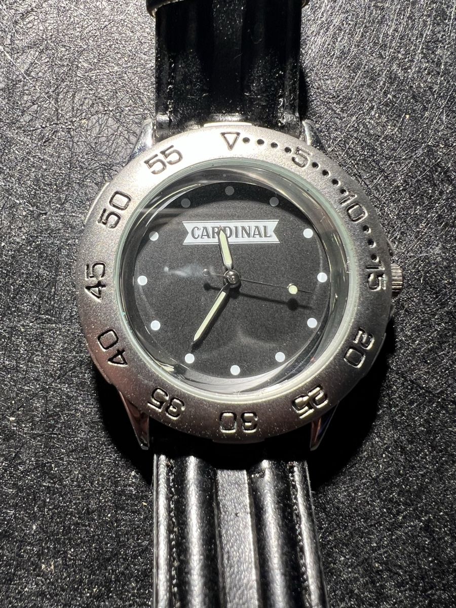 Cardinal Uhren: Cardinal Uhr – Gebraucht aus Laufen von groove60
