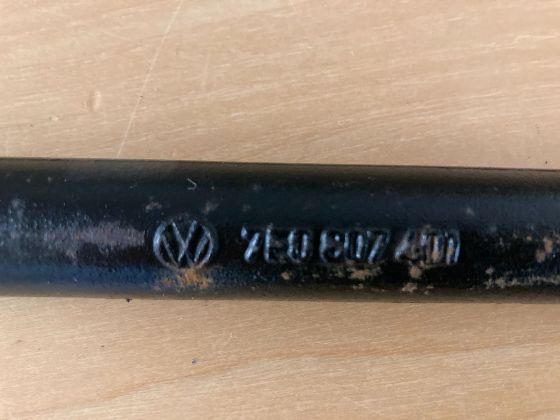 Volkswagen Tutti pezzi di ricambio auto: Abschlepphacken VW T6  Abschleppöse 7E0807401 – Nuovo (secondo la descrizione) da Cham venduto da WB2223 3