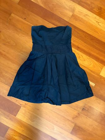 Bershka dunkelblaues Bandeau Minikleid – feminin & elegant