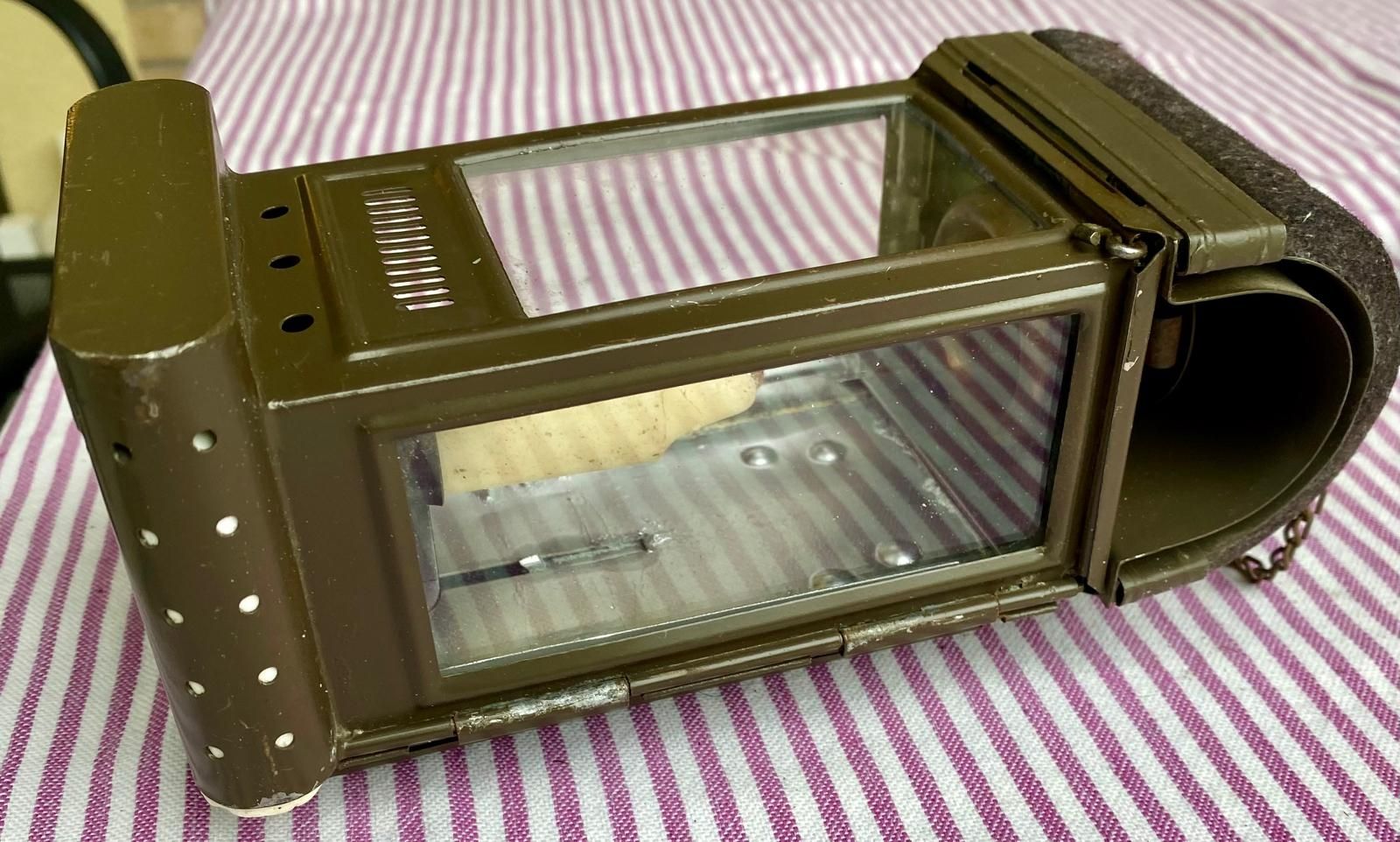 Schweizer Armee Lampade & Luci: Vintage Armeelampe / Sturmlampe, Schweizer Armee – Usato da Krauchthal venduto da SamsPuce 1
