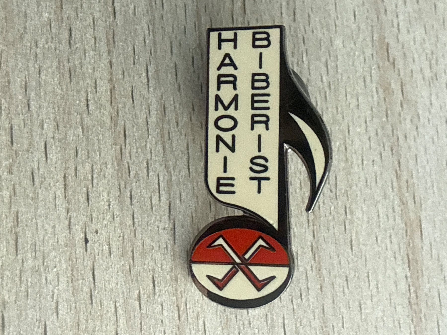 Plaquettes & Badges: Pin Harmonie Biberist – D'occasion à Glattbrugg par Schweigmatt