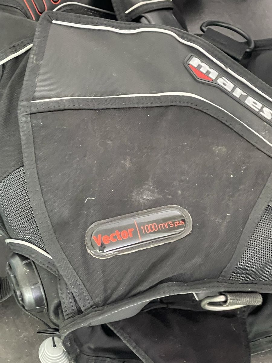 Mares Respiratori & Giubbotti: Mares Vector 1000 MRS Plus BCD – Grösse L – Usato da Böckten venduto da Dive-green 6