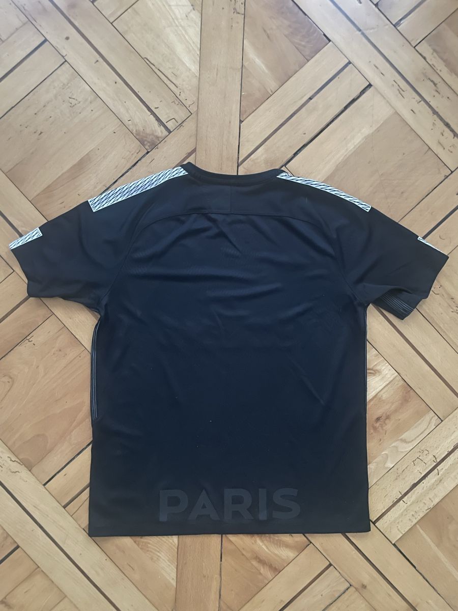 Nike Canottiere & Pantaloni: PSG Trikot (L) – Usato da Luzern venduto da Mallku 2
