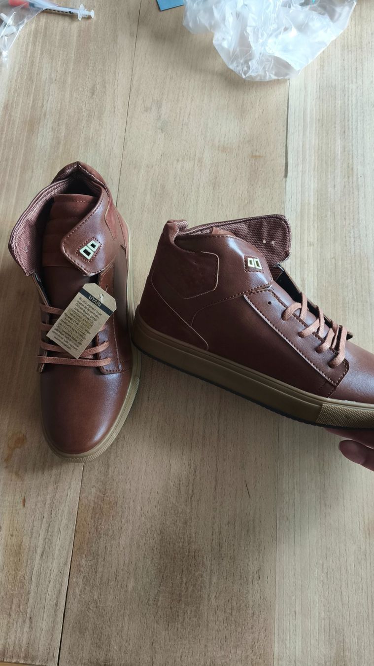 Scarpe da uomo: Tamboga Schuhe Kunstleder 40 – Usato da Sarnen venduto da sebalant 1