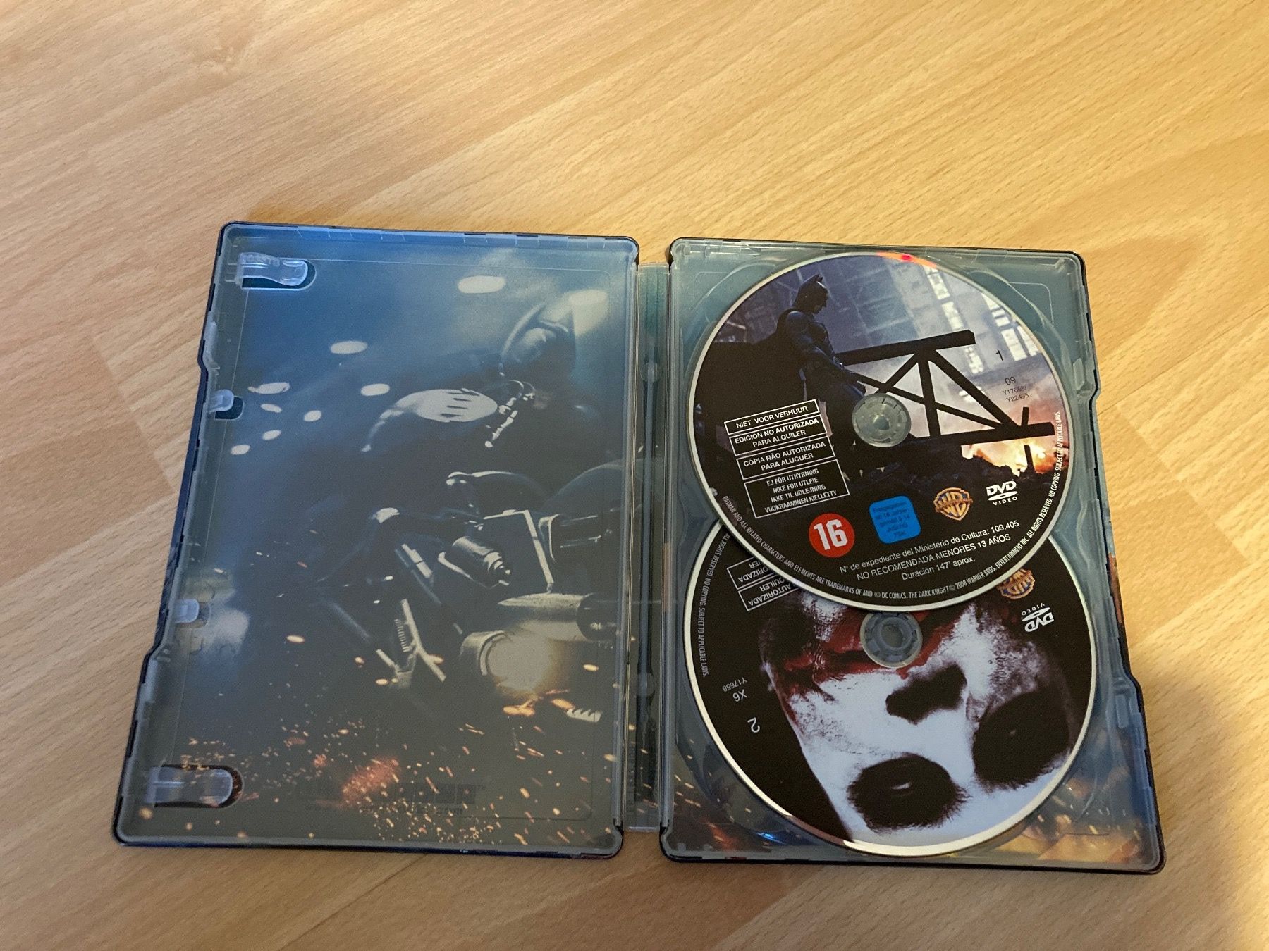 Tutti i DVDs: The Dark Knight 2- Disc Special Edition – Nuovo (secondo la descrizione) da Zürich venduto da msxmsx 2