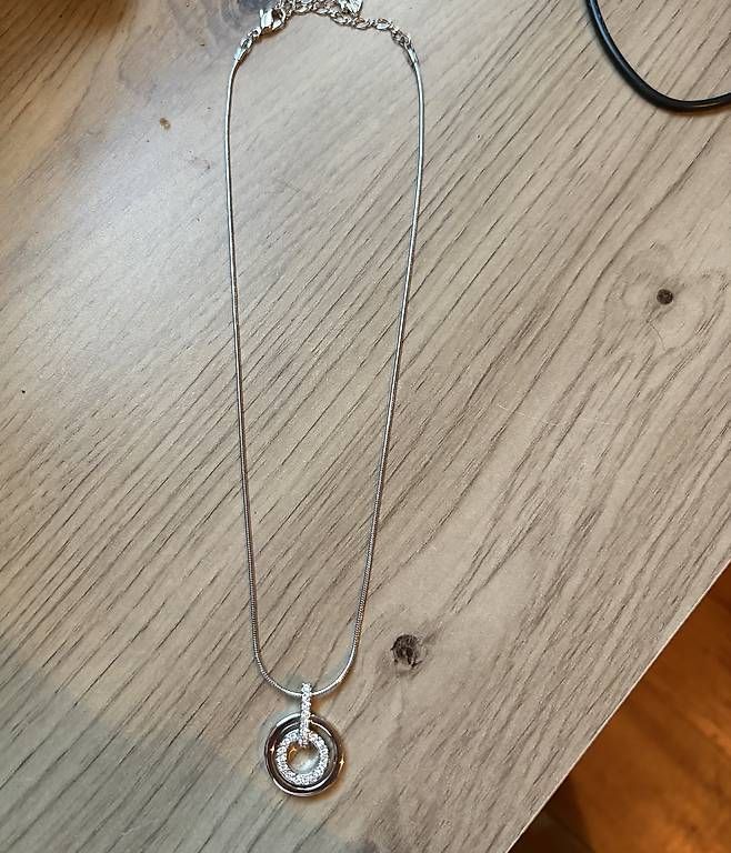 Catenine: Swarovski Kette – Nuovo e nell'imballaggio originale da Hellikon venduto da ind_m7n8 1