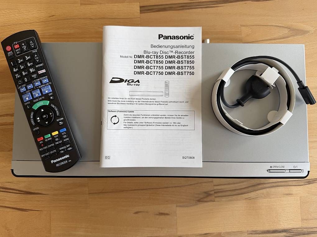 Panasonic Systèmes audio & multimédias: Blu-ray Recorder Panasonic DMR-BCT755 – D'occasion à Lommis par Hitsch1234 2