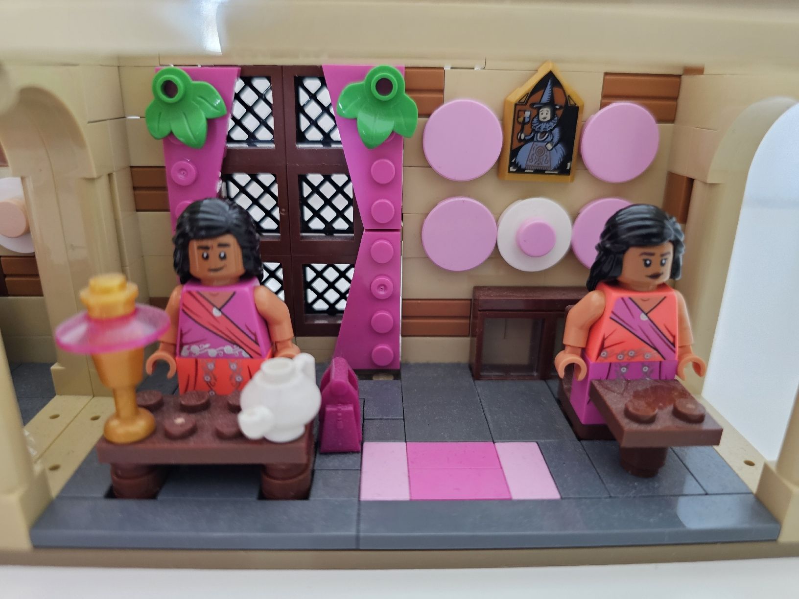 Lego Kit di costruzioni: MOC Lego Harry Potter Pink Office – Nuovo (secondo la descrizione) da Bellach venduto da Mihai17 2