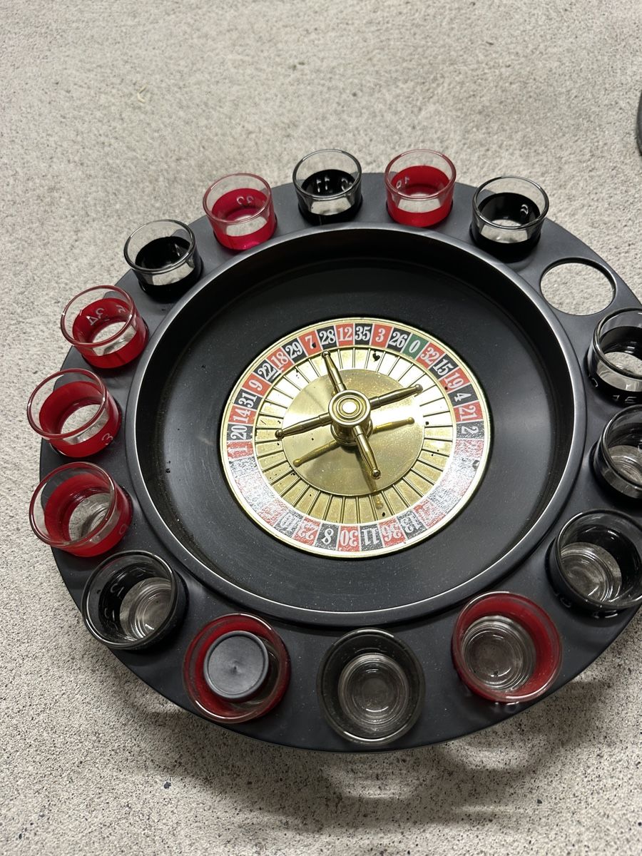 Giochi: Shot Roulette Trinkspiel – Usato da Schüpfen venduto da Poly_pi 1