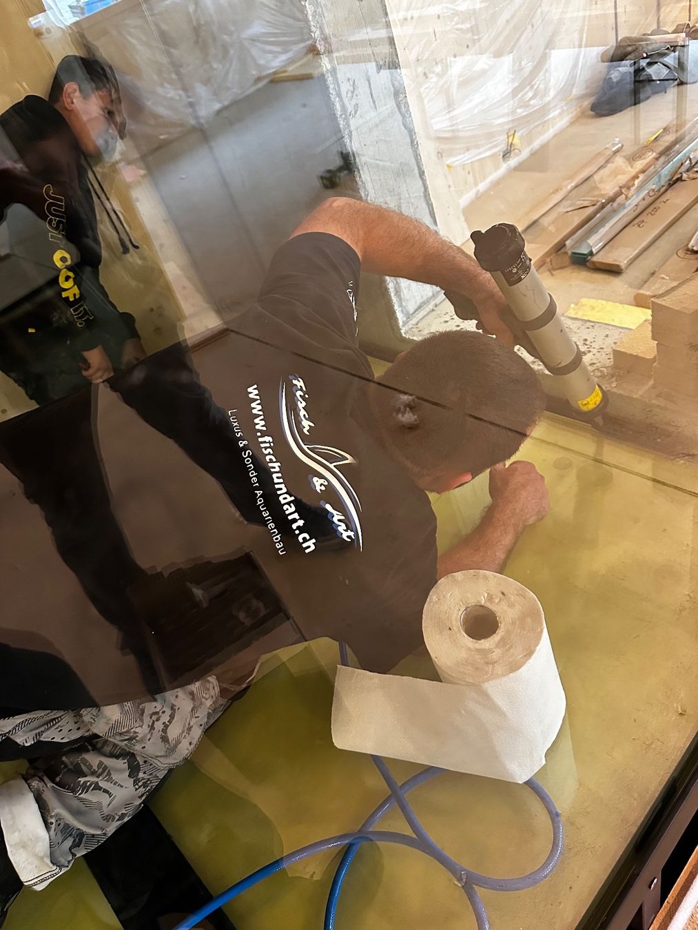Acquari: Aquarium Vor-Ort-Verklebung – Nuovo (secondo la descrizione) da Berikon venduto da fischundart 2