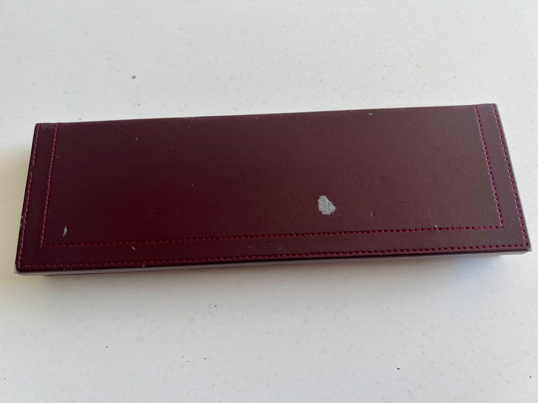 Longines Uhren: LONGINES vintage long burgundy box + original outerbox – Gebraucht aus Mont-sur-Lausanne von vmi_ym5l 5