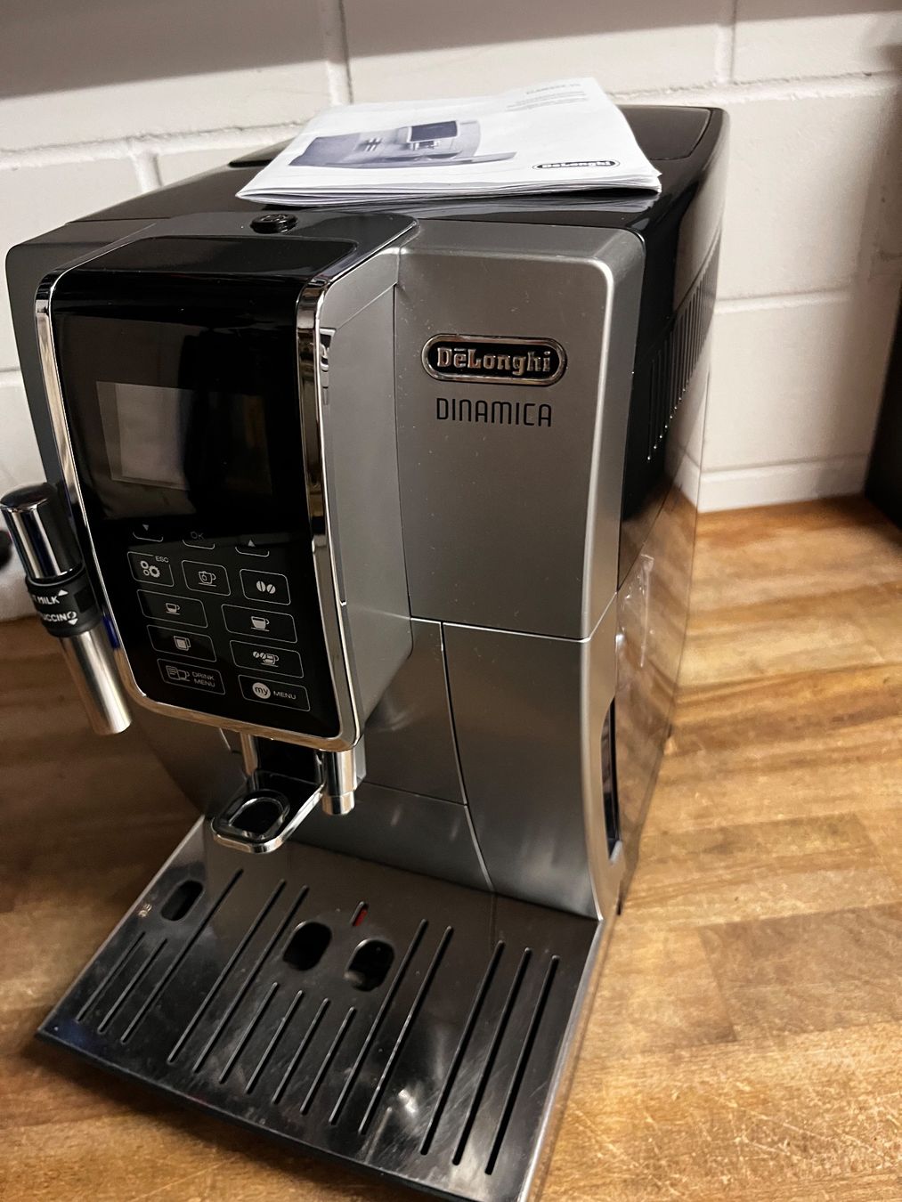 De'Longhi Macchine per caffè & Macchine per espresso: De Longhi Kaffeemaschine DINAMICA – Usato da Ebnat-Kappel venduto da rog_7mlm 2