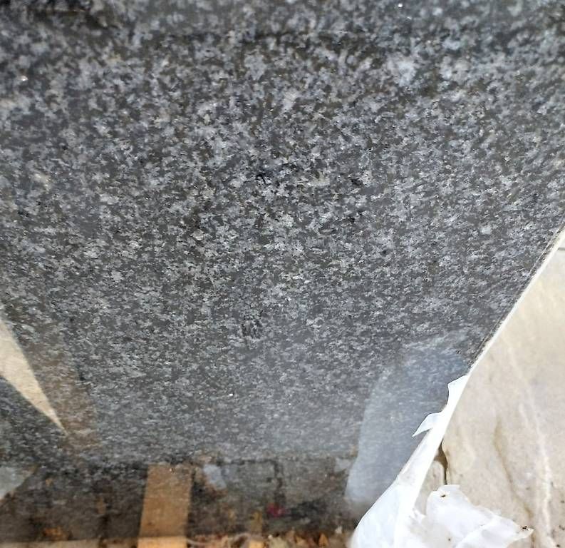 Bodenbeläge: Granit-Arbeitsplatte "Nero Impala" gebraucht – Gebraucht aus Buttwil von Mafu71 1