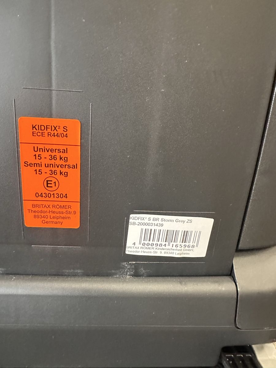 Britax Römer Seggiolini per auto: Römer Britax Kidfix Kindersitz – Usato da Brüttisellen venduto da dod_tdz2 2