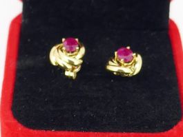 Ohrstecker Rubin 18 Karat Gelbgold 9 x 10 mm 1,6 gr.