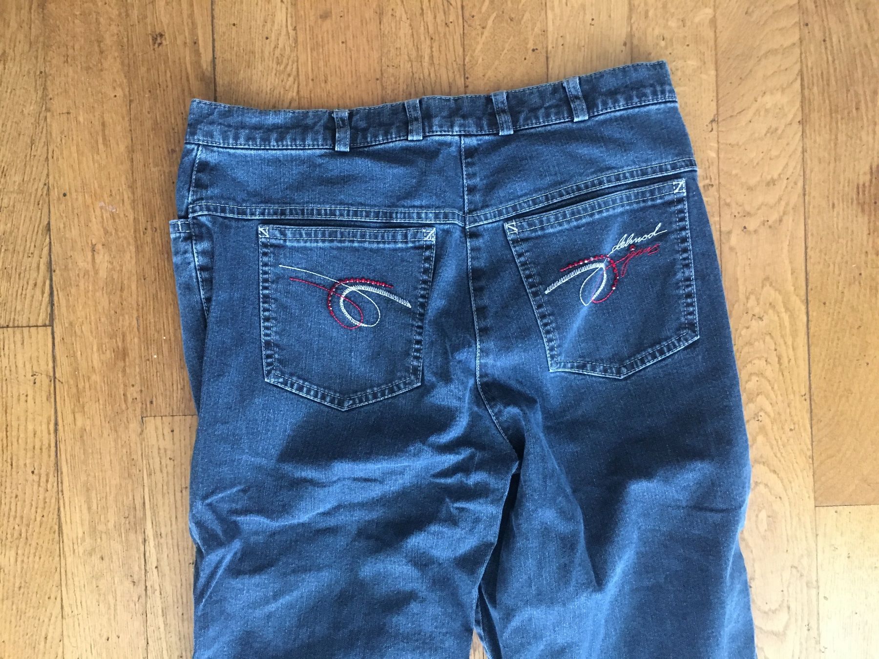 Jeans: Delmod Jeans Grösse 36 – D'occasion à Würenlos par Bestseller018 1