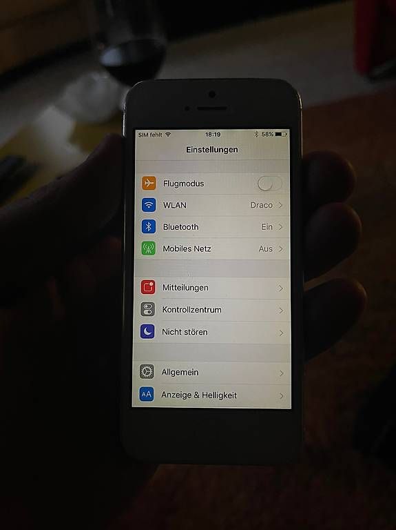 Portables: iPhone  – D'occasion à FIschbach-Göslikon par Ajnei