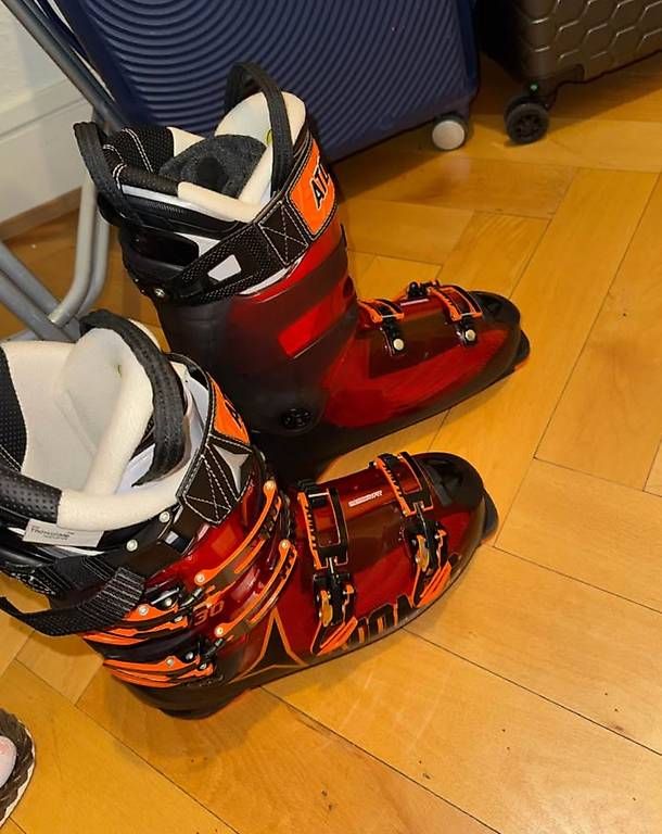 Chaussures hommes: Atomic Ski Boots, Flex 130, Size 29 – D'occasion à Genève par bau_jy7x 1