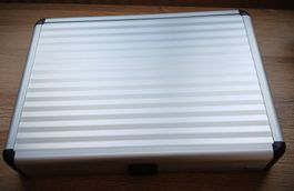 Malette solide en aluminium
